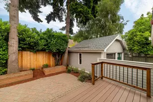 3203 SE Tibbetts St, Portland, OR 97202 - Photo 17