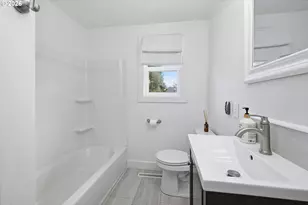 4060 Wood Ave, Eugene, OR 97402 - Photo 19