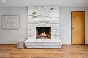 232 W Hereford St, Gladstone, OR 97027 - Photo 7