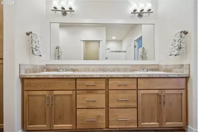 12264 SW 2nd St, Beaverton, OR 97005 - Photo 21