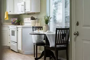 453 NW Lincoln St, Hillsboro, OR 97124 - Photo 5