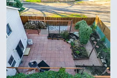 453 NW Lincoln St, Hillsboro, OR 97124 - Photo 3