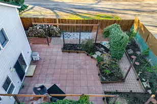 453 NW Lincoln St, Hillsboro, OR 97124 - Photo 3