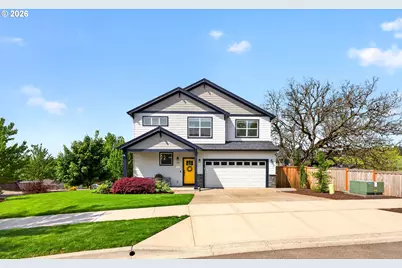 191 SW Mt St Helens St, McMinnville, OR 97128 - Photo 1