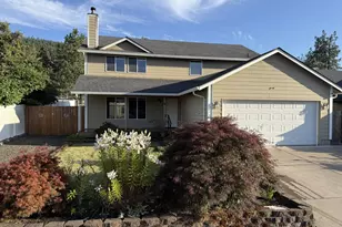 279 S 71st St, Springfield, OR 97478 - Photo 3