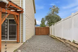 279 S 71st St, Springfield, OR 97478 - Photo 39