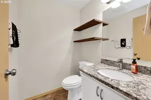 279 S 71st St, Springfield, OR 97478 - Photo 23