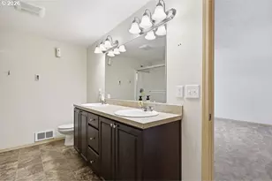 279 S 71st St, Springfield, OR 97478 - Photo 21