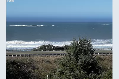 Driftwood Dr, Gold Beach, OR 97444 - Photo 5