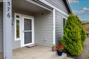 576 Highland Vista Ln, Roseburg, OR 97471 - Photo 5