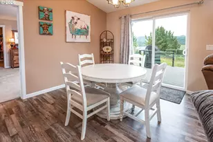 576 Highland Vista Ln, Roseburg, OR 97471 - Photo 15