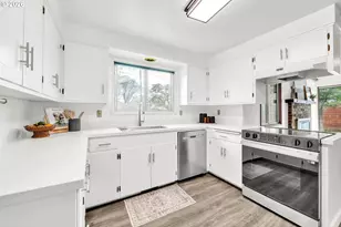 1140 Oak Dr, Junction City, OR 97448 - Photo 11