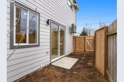 5871 NE Prescott St, Portland, OR 97218 - Photo 13