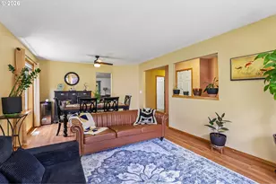 19010 SE 18th St, Vancouver, WA 98683 - Photo 5