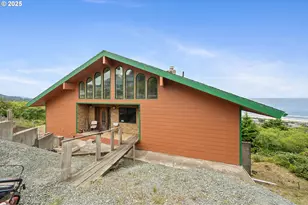 535 Kesterson Ct, Rockaway Beach, OR 97136 - Photo 37