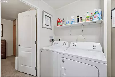 33838 E River Dr #125, Creswell, OR 97426 - Photo 21