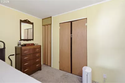 33838 E River Dr #125, Creswell, OR 97426 - Photo 19