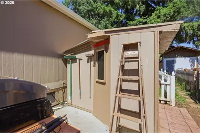 33838 E River Dr #125, Creswell, OR 97426 - Photo 39