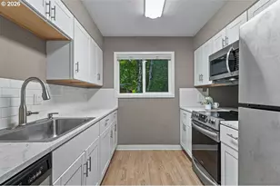 11353 SW Springwood Dr, Portland, OR 97223 - Photo 13