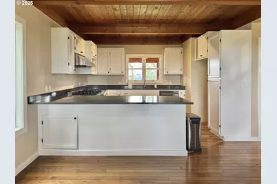 11880 Dupee Valley Rd, McMinnville, OR 97128 - Photo 7