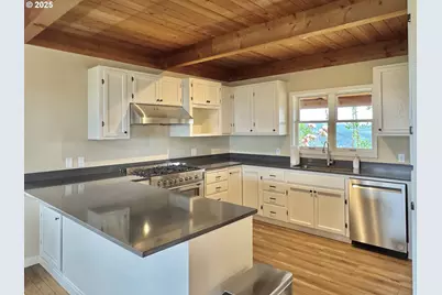 11880 Dupee Valley Rd, McMinnville, OR 97128 - Photo 7