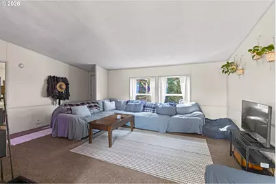 93720 Adams Ln, Coos Bay, OR 97420 - Photo 9