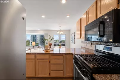 3812 S Kelly Ave #7, Portland, OR 97239 - Photo 15