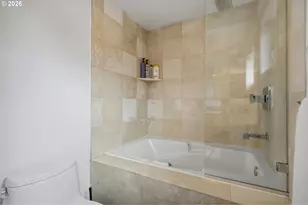 1805 NE Halsey St, Portland, OR 97232 - Photo 15