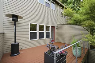 1805 NE Halsey St, Portland, OR 97232 - Photo 23