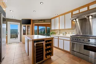 16900 SW McFee Pl, Hillsboro, OR 97123 - Photo 15