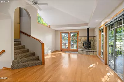 140 SE Bayview Ave, Depoe Bay, OR 97341 - Photo 9