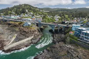 140 SE Bayview Ave, Depoe Bay, OR 97341 - Photo 7