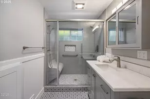 140 SE Bayview Ave, Depoe Bay, OR 97341 - Photo 29