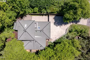 140 SE Bayview Ave, Depoe Bay, OR 97341 - Photo 39