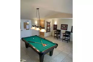 1400 Candlelight Dr, Eugene, OR 97402 - Photo 35