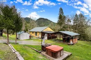 778 Pack Ln, Glendale, OR 97442 - Photo 3