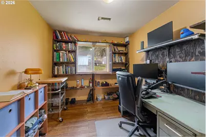 778 Pack Ln, Glendale, OR 97442 - Photo 11