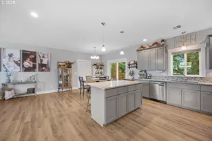 1194 SW Maple St, Dallas, OR 97338 - Photo 23