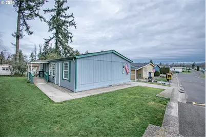 700 N Mill St #1, Creswell, OR 97426 - Photo 31