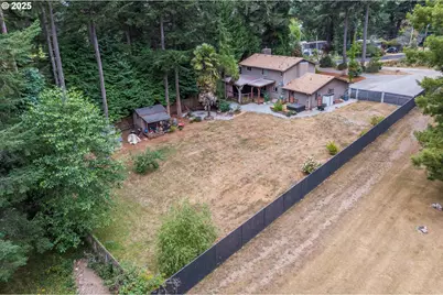 97030 Dodge Ave, Brookings, OR 97415 - Photo 5