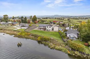 277 W Sunny Sands Rd, Cathlamet, WA 98612 - Photo 1