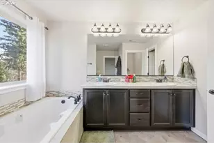 1560 NE Gardiner Dr, Estacada, OR 97023 - Photo 19