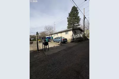 424 N Skidmore St, Portland, OR 97217 - Photo 3