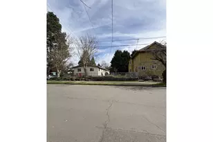 424 N Skidmore St, Portland, OR 97217 - Photo 9