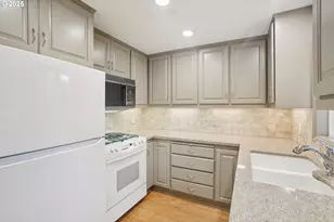 1305 Buchanan St, Oregon City, OR 97045 - Photo 9