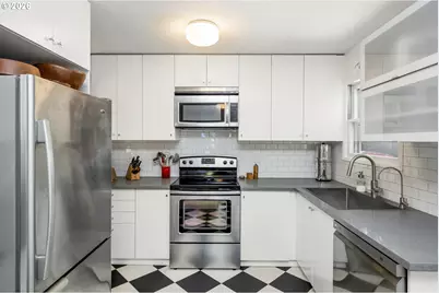 11507 SE Yamhill St, Portland, OR 97216 - Photo 5