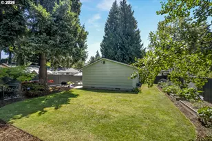 11507 SE Yamhill St, Portland, OR 97216 - Photo 7