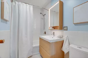 8329 SE Morrison St, Portland, OR 97216 - Photo 13