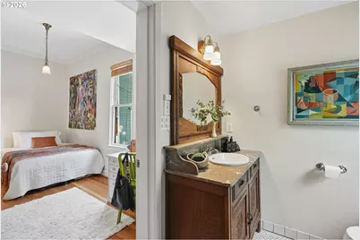 2042 SE Ankeny St, Portland, OR 97214 - Photo 11