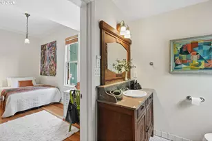 2042 SE Ankeny St, Portland, OR 97214 - Photo 11
